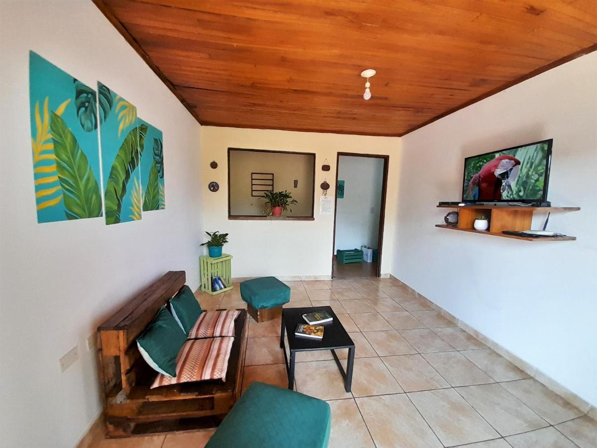 Eco Hostel Iguazu Puerto Iguazú Buitenkant foto